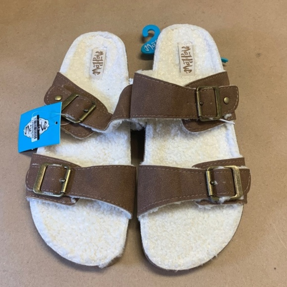 NWT Comfy Sherpa Footbed Slides Sandals-7 - Picture 1 of 4